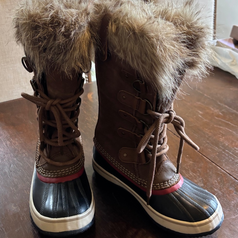 SOREL JOAN OF ARCTIC WINTER BOOTS - NAVY/BROWN - SZ 8.5 - EUC